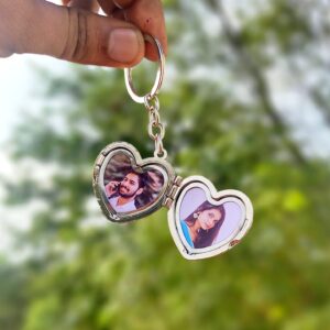 Alternative view of Heart Photo Keychain
