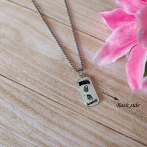 Alternative view of Onyx Pendant