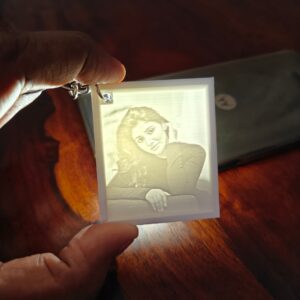 Alternative view of Magic Keychain