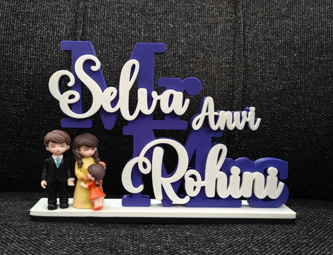 Mr and Mrs Family Name Stand